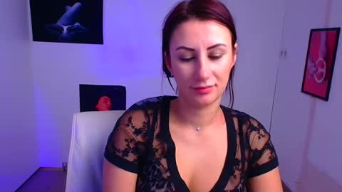 Snapshot of _emma_lay chatting on 01-15-25, 04:11 Emma online show from 01-15-25, 04:11