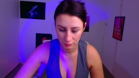 Snapshot of _emma_lay chatting on 01-21-25, 07:15 Emma online show from 01-21-25, 07:15