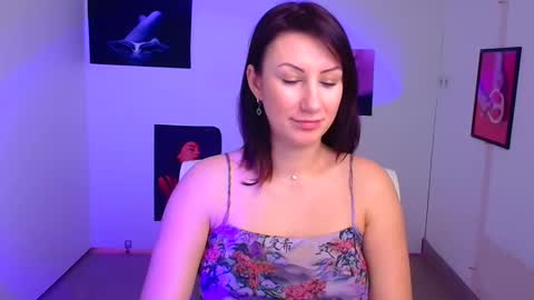 Snapshot of _emma_lay chatting on 02-04-25, 06:57 Emma online show from 02-04-25, 06:57