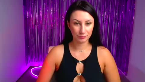 Snapshot of _emma_lay chatting on 10-03-25, 11:40 Emma online show from 10-03-25, 11:40