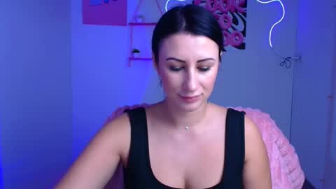 Emma online show from 11-21-25, 12:59