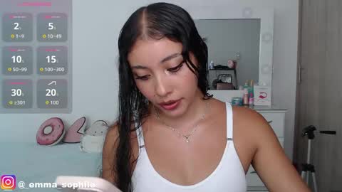 Emma Sophie online show from 05-25-26, 08:04