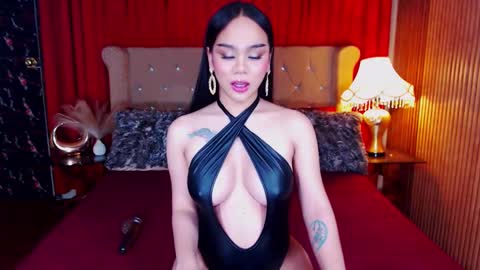 _empressvalerie_ online show from 10-24-25, 09:38