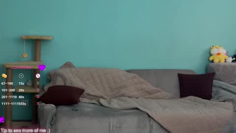 Snapshot of _enni__ chatting on 10-31-25, 02:07 Sam online show from 10-31-25, 02:07