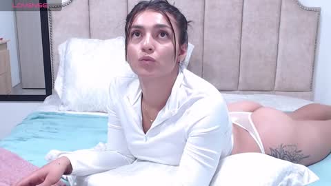  Erica Vanderhill  online show from 02-23-25, 01:13