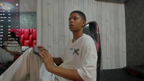 _erick_j online show from 04-21-26, 08:12