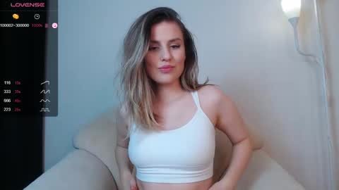 _esmeraldiyaa_ online show from 01-23-25, 09:07