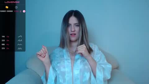 _esmeraldiyaa_ online show from 02-02-25, 10:39