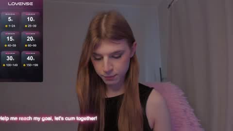 Snapshot of _eva_pleasure_ chatting on 12-18-24, 06:43 Eva online show from 12-18-24, 06:43