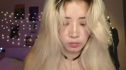 Snapshot of _eve____ chatting on 05-27-26, 01:57 EveEva online show from 05-27-26, 01:57
