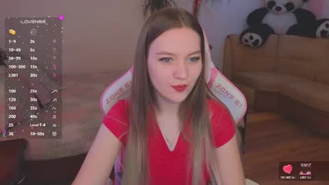 Snapshot of _evellyn_ chatting on 03-09-25, 06:50 Evie online show from 03-09-25, 06:50