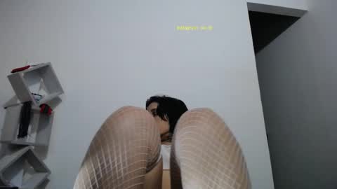 Snapshot of _exa_ chatting on 03-02-25, 11:42 Exa help me position myself with your thumb up thanks online show from 03-02-25, 11:42