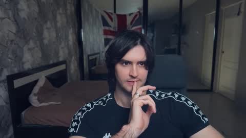 Keanu online show from 11-11-25, 01:11