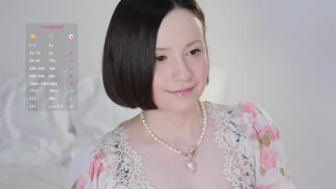 Essie  online show from 02-05-25, 09:15