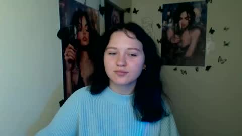 Snapshot of _foxy_lady chatting on 11-20-25, 07:19 Alice online show from 11-20-25, 07:19