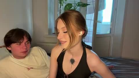 Kaithie and Jessie online show from 06-17-26, 05:36