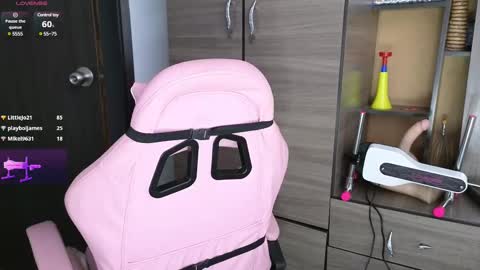 we are hot friends online show from 02-18-25, 10:14