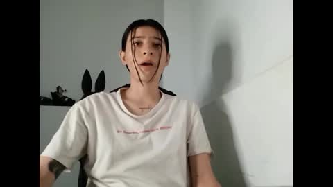 Snapshot of _genesid_dixton chatting on 02-18-25, 02:27 Mia-foster online show from 02-18-25, 02:27