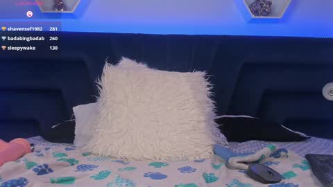 Snapshot of _giarose chatting on 01-24-25, 09:37 Gia Rose online show from 01-24-25, 09:37