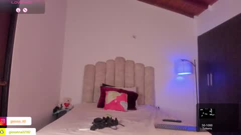 Snapshot of _giovaa_ chatting on 11-20-25, 07:46 G I O V A online show from 11-20-25, 07:46