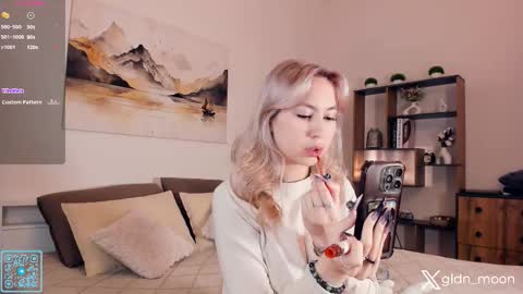 Snapshot of _golden_moon_ chatting on 10-03-25, 07:33 Rina online show from 10-03-25, 07:33
