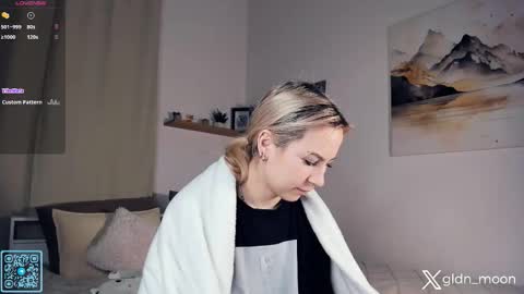 Rina online show from 11-20-25, 09:03