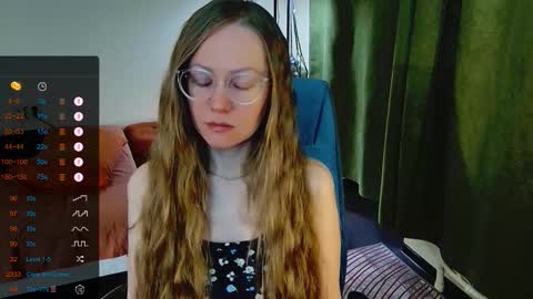Snapshot of _goldilocks__ chatting on 09-18-25, 06:59 _goldilocks__ online show from 09-18-25, 06:59