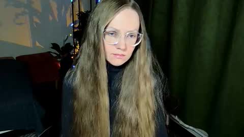 Snapshot of _goldilocks__ chatting on 10-01-25, 04:57 _goldilocks__ online show from 10-01-25, 04:57