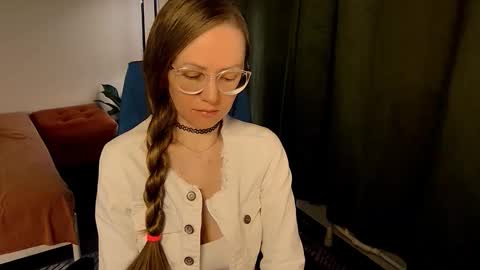 Snapshot of _goldilocks__ chatting on 10-02-25, 08:43 _goldilocks__ online show from 10-02-25, 08:43