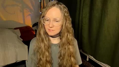 Snapshot of _goldilocks__ chatting on 10-08-25, 04:48 _goldilocks__ online show from 10-08-25, 04:48