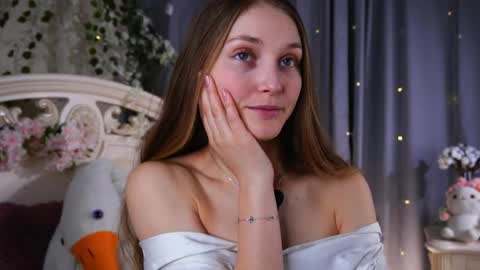 Milly online show from 03-12-26, 02:50