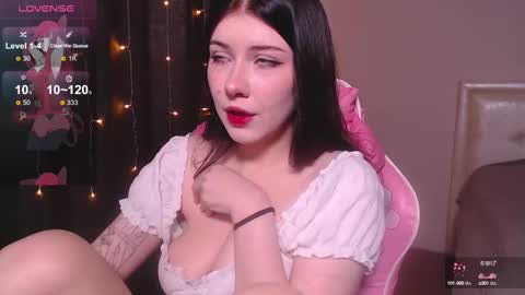 Snapshot of _gummybears_ chatting on 02-17-25, 09:35 Tori online show from 02-17-25, 09:35