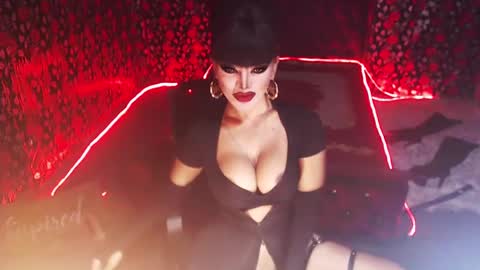 Snapshot of _hailyourqueenx chatting on 12-22-24, 01:01 GoDDess  Chloe online show from 12-22-24, 01:01