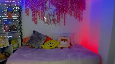 Hanna Botero online show from 11-26-25, 06:42