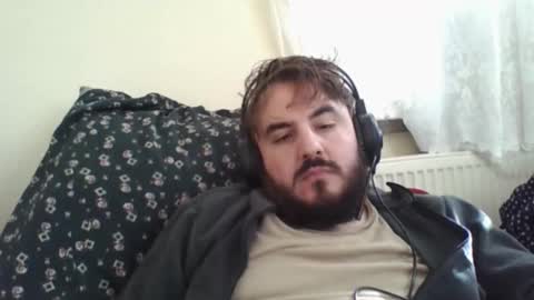  hasanhz.  online show from 12-17-25, 11:38