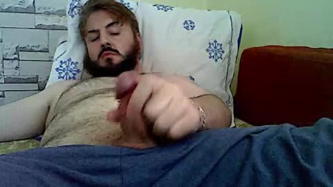  hasanhz.  online show from 01-13-26, 08:08