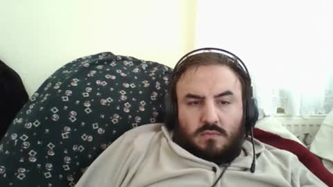  hasanhz.  online show from 02-19-26, 11:39