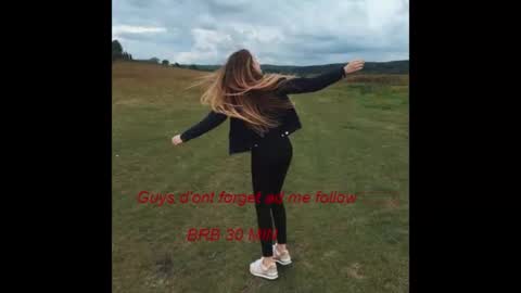 Snapshot of _hidden_frommymoom_ chatting on 03-07-26, 06:54 Criss4u online show from 03-07-26, 06:54