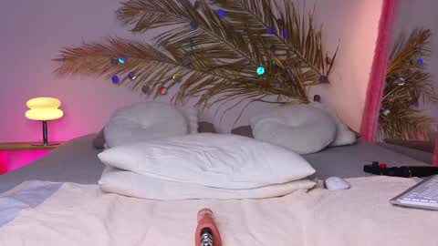 Holly online show from 01-31-25, 09:37