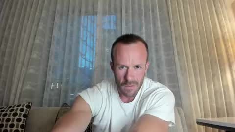 Snapshot of _hotr0d chatting on 06-13-26, 01:47 Hot Rod online show from 06-13-26, 01:47