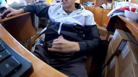 Snapshot of _i_a_m_ chatting on 09-19-25, 07:54 _i_a_m_ online show from 09-19-25, 07:54