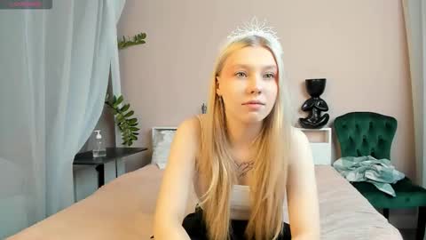 Daisy online show from 11-11-25, 06:57