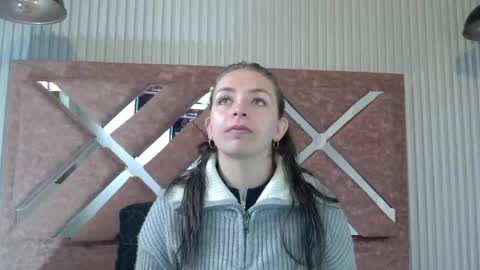 Isa online show from 03-17-26, 12:30