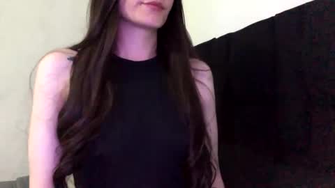 Snapshot of _itsleia7_ chatting on 02-14-25, 08:05 online show from 02-14-25, 08:05