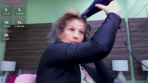 JADE  online show from 03-31-26, 11:54