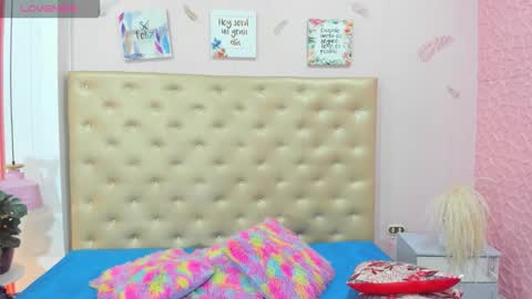 Snapshot of _jade_01 chatting on 10-09-25, 12:03 J A D E online show from 10-09-25, 12:03