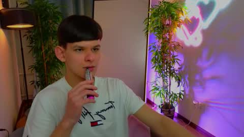 Snapshot of _jamesgray_ chatting on 02-13-26, 03:08 James online show from 02-13-26, 03:08