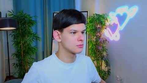 Snapshot of _jamesgray_ chatting on 02-20-26, 12:49 James online show from 02-20-26, 12:49