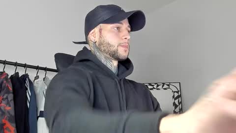 jeison online show from 11-04-25, 01:48