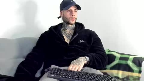 jeison online show from 11-29-25, 02:03